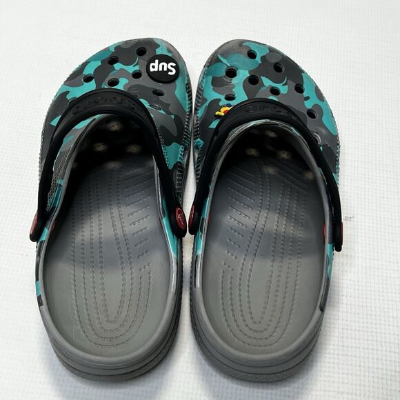 Disney Parks Star Wars Mandalorian Crocs Adult Womens 10 Mens Size 8 Camo Clogs - Picture 8 of 12